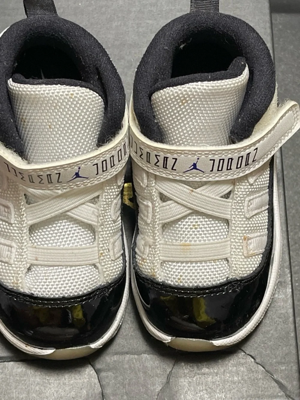Jordan Kids' 11 Retro Sneakers - White/Black